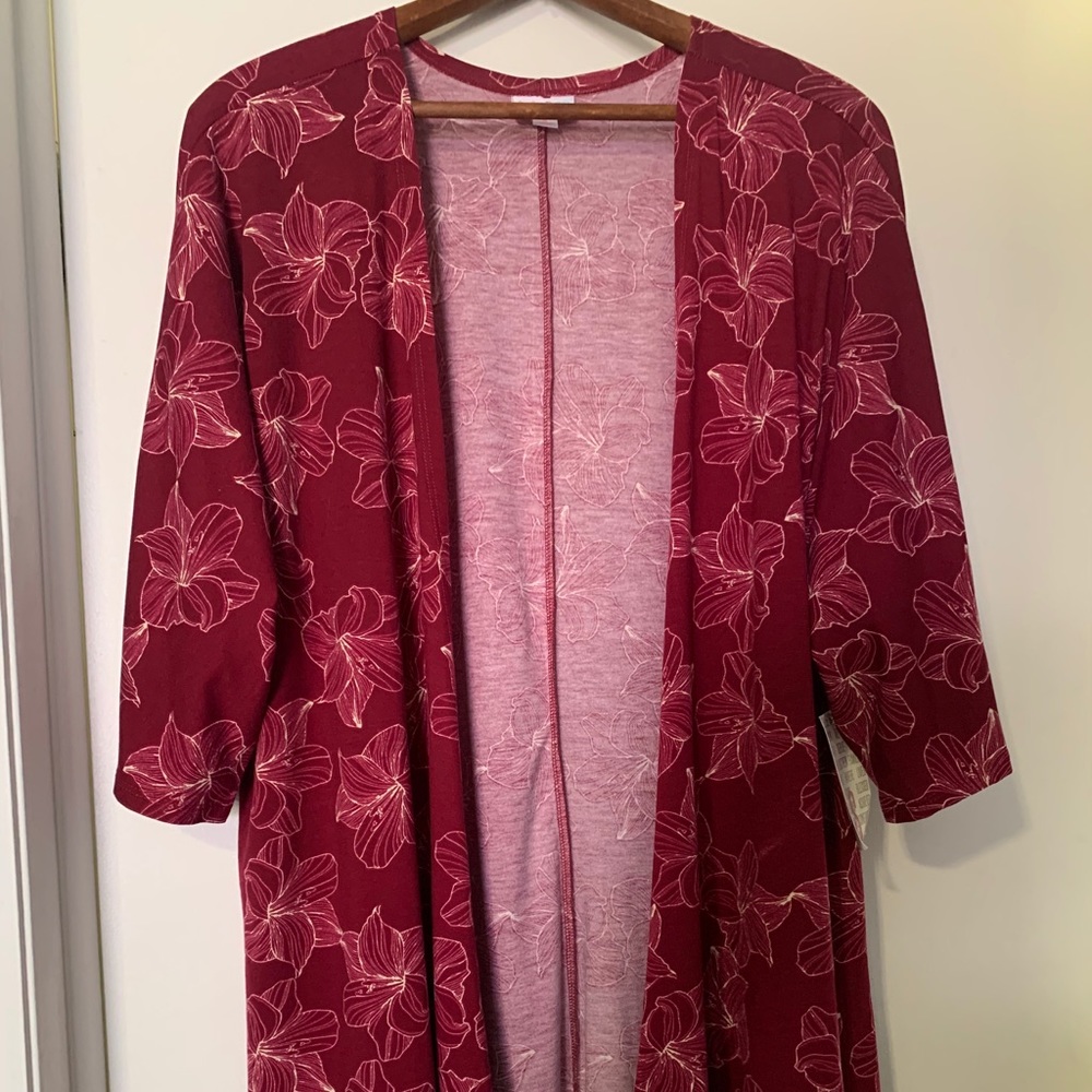 LuLaRoe Lindsay size S, NEW w/tags